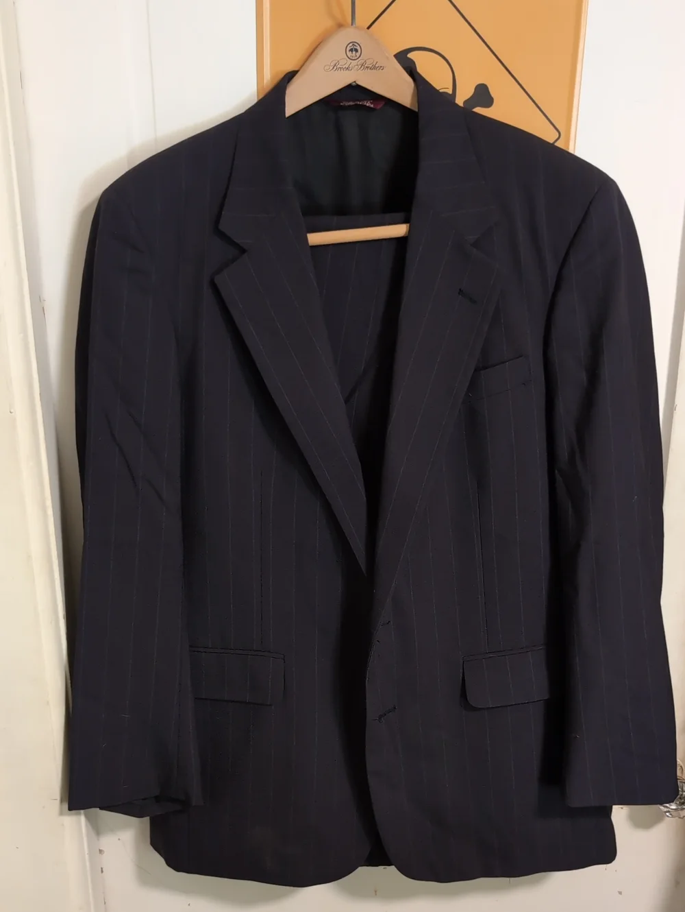 VTG BURBERRYS Men’s 2PC Suit 42R 36x29 Navy Blue Pinstripe Pure Wool USA Made